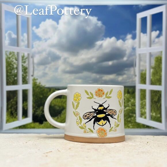 Bumble Bee White/Yellow/Orange Ceramic 16oz Mug - Picture 4 of 9